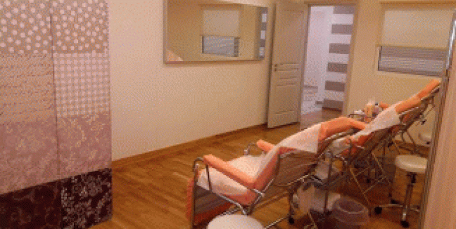 59€ από 1490€ (-96%) για ένα Πακέτο Αδυνατίσματος και Σύσφιξης που περιλαμβάνει 5 Συνεδρίες Presso, 5 Συνεδρίες Thermo, 6 Συνεδρίες  Toneup, 2 Συνεδρίες Cavitation, 2 Συνεδρίες Ραδιοσυχνοτήτων RF και 2 Συνεδρίες Vacuum, στο ινστιτούτο ομορφιάς Glamour Med Spa στο Αιγάλεω.